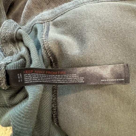 FREE PEOPLE Movement Last Chance Velour Pullover Shirt Charcoal Top Size XS - Picture 4 of 9